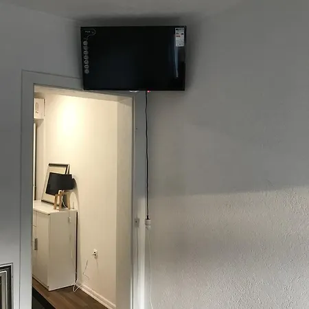 Pansion Lenas شقة *